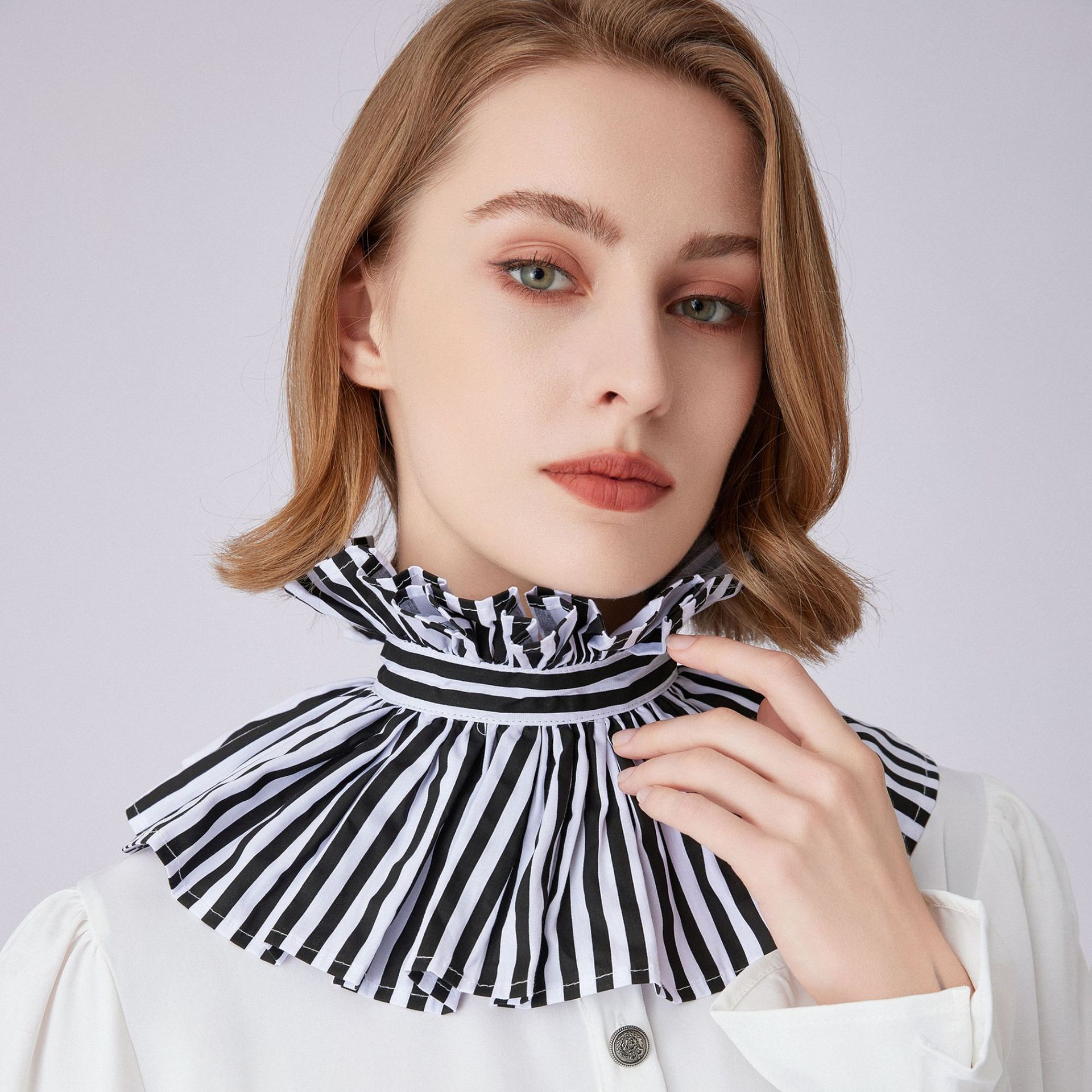 French Style Black White Strip - огляд і ціна Dolls