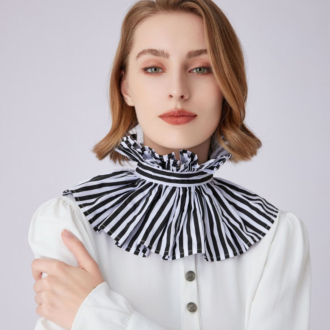 French Style Black White Strip - огляд і ціна Dolls